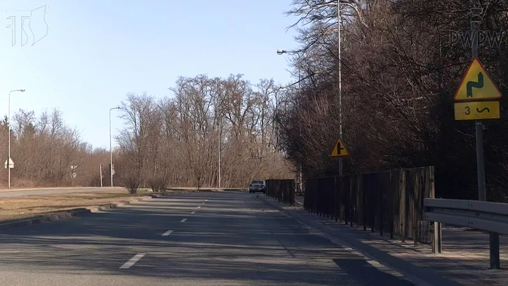Zdjęcie do pytania: Czy w przedstawionej sytuacji jesteś ostrzegany o dwóch nieb...